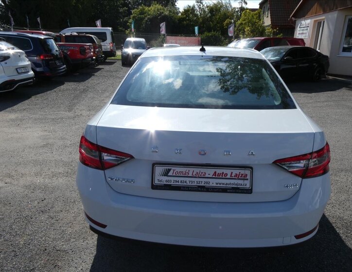 Škoda Superb Liftback 2,0 l 147 kw