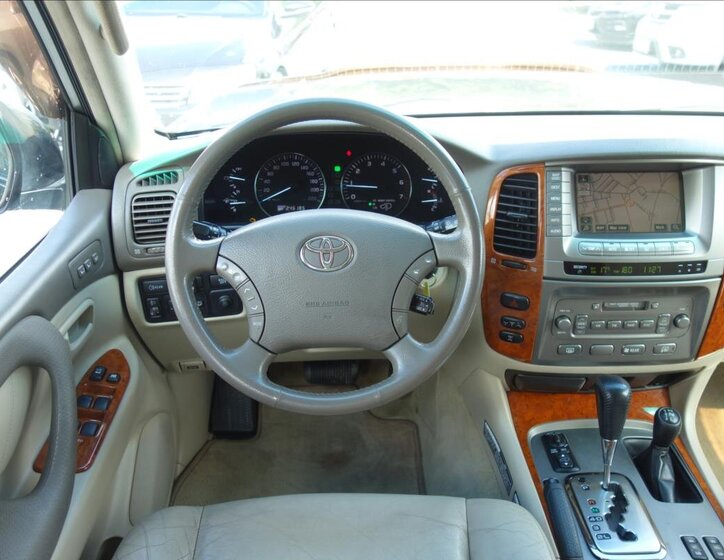 Toyota Land Cruiser SUV 4,7 l 175 kw