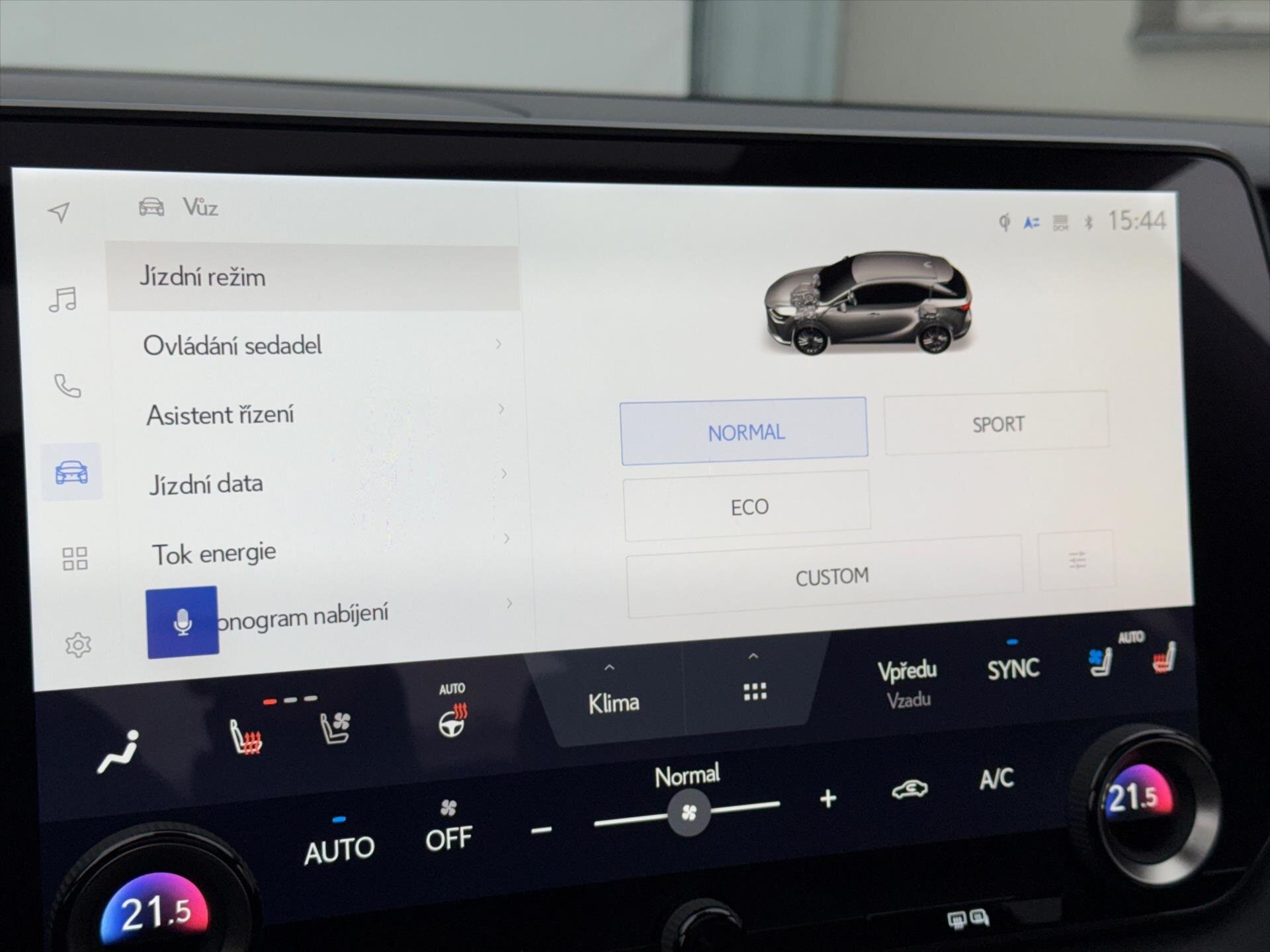 Lexus RX SUV 2,5 l 136 kw