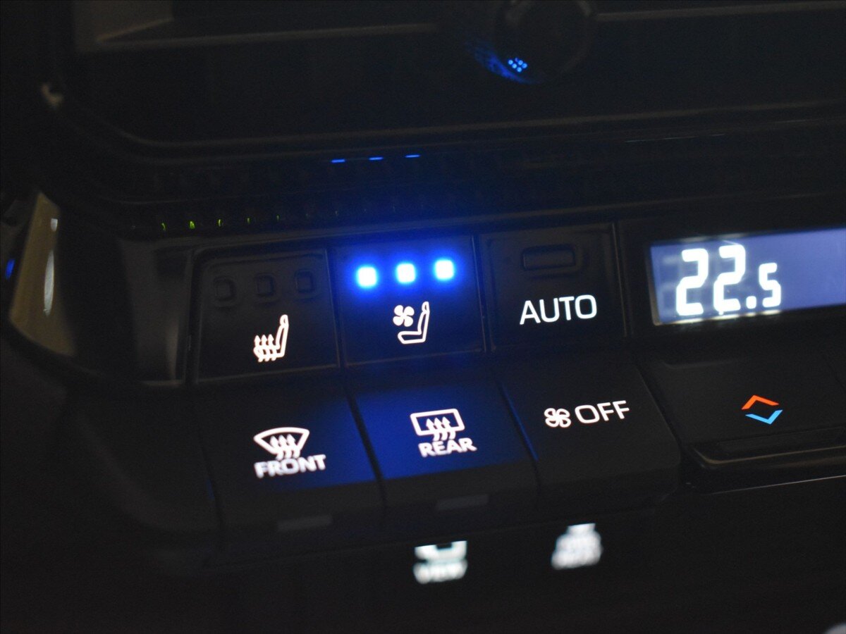 Toyota Land Cruiser SUV / Terénní 2,8 l 151 kw