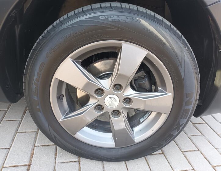 Suzuki SX4 Hatchback 1,6 l 88 kw