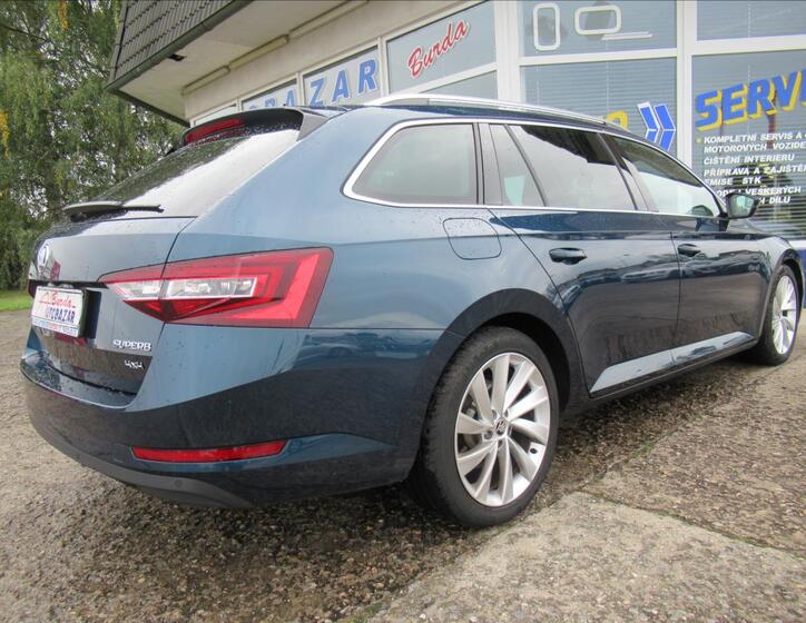 Škoda Superb Kombi 2,0 l 140 kw
