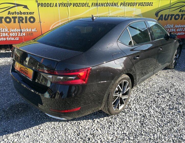 Škoda Superb Sedan 2,0 l 110 kw