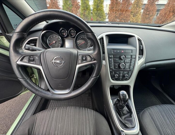 Opel Astra Hatchback 1,4 l 74 kw