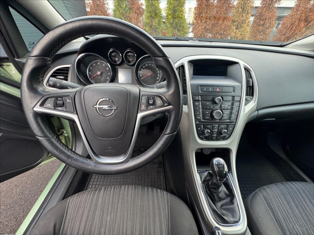 Opel Astra Hatchback 1,4 l 74 kw