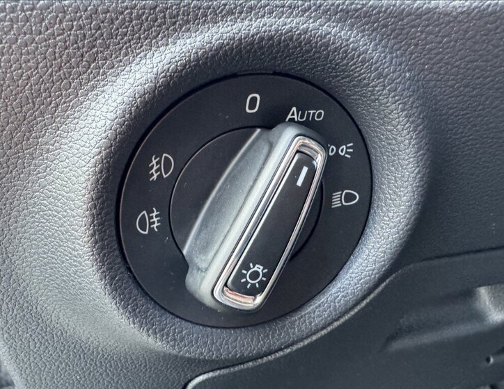 Škoda Scala Hatchback 1,5 l 110 kw