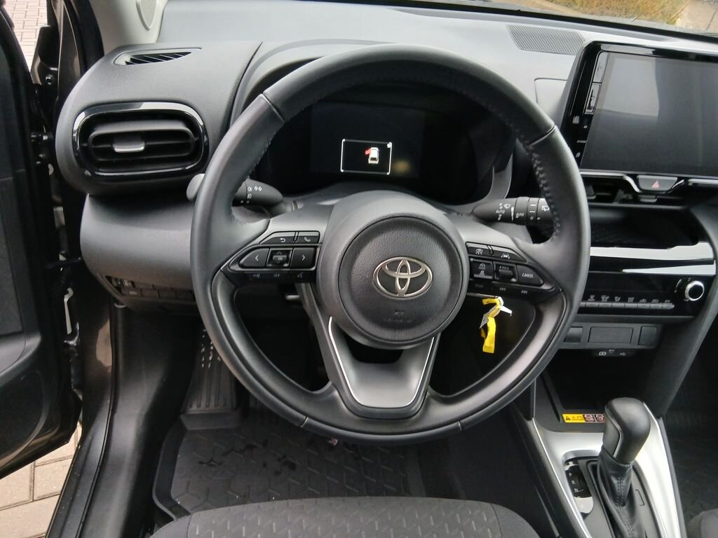 Toyota Yaris Cross SUV 1,5 l 68 kw