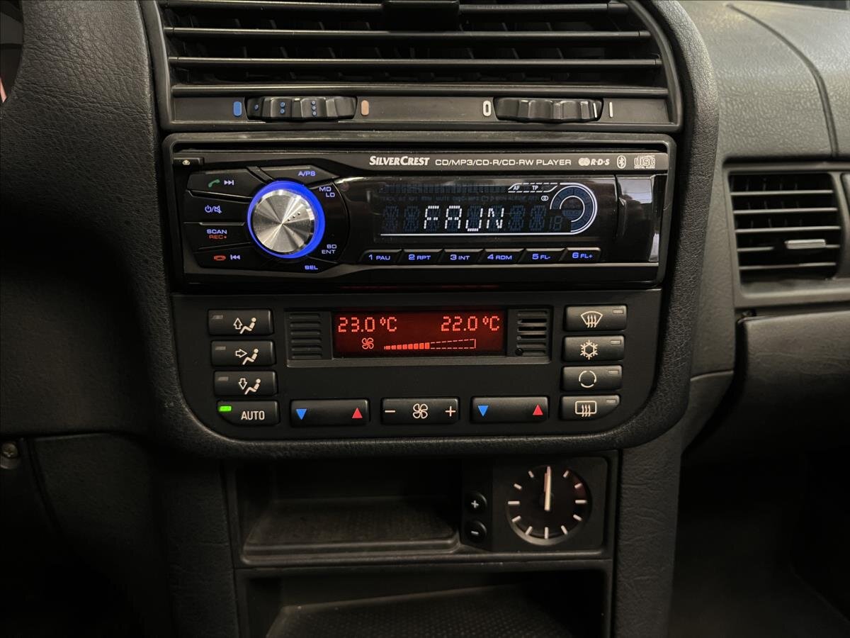 BMW Řada 3 Kabriolet 2,0 l 110 kw