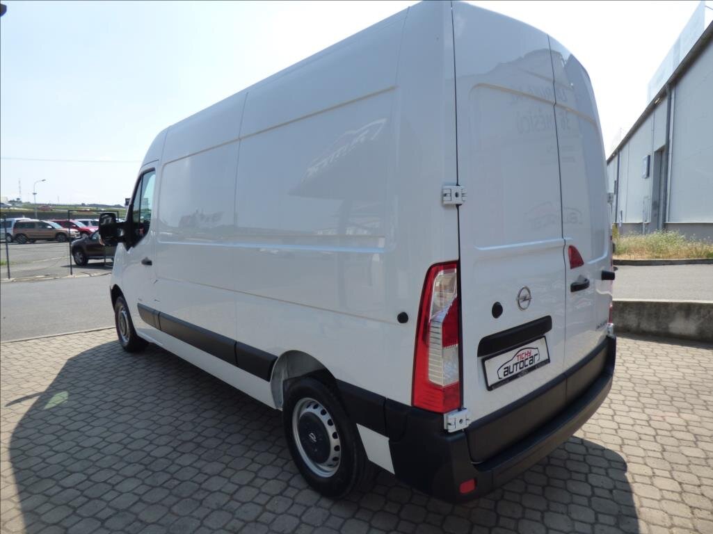 Opel Movano