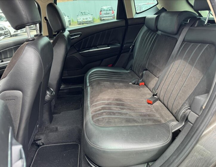 Lancia Delta Hatchback 2,0 l 121 kw