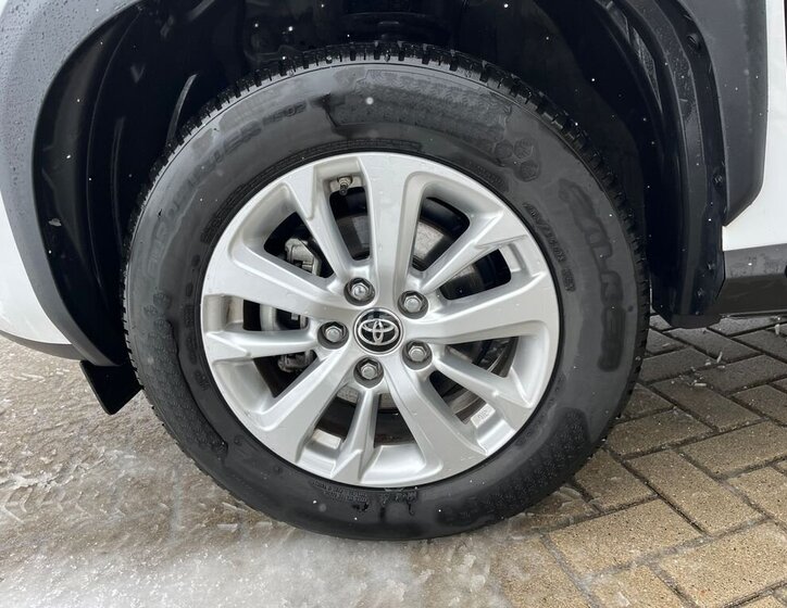 Toyota Yaris Cross SUV 1,5 l 68 kw