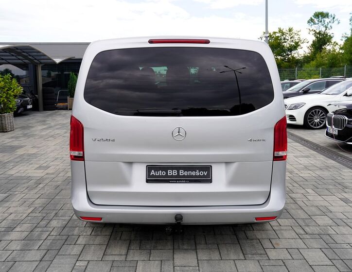 Mercedes-Benz Třídy V 5