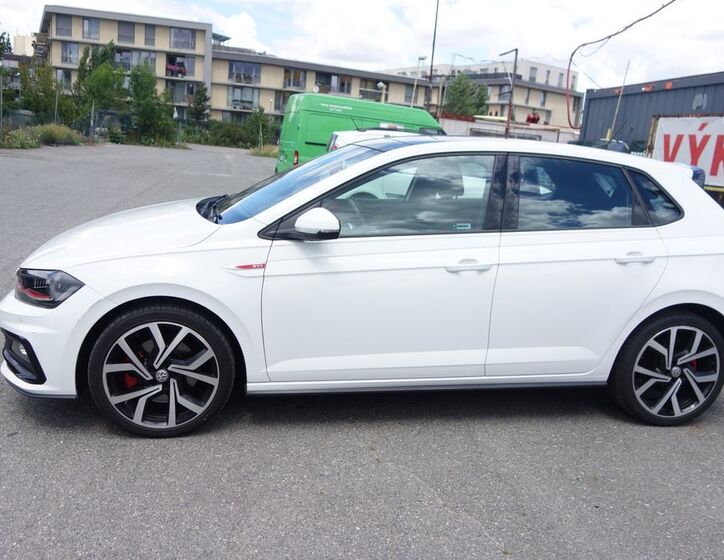 Volkswagen Polo 2