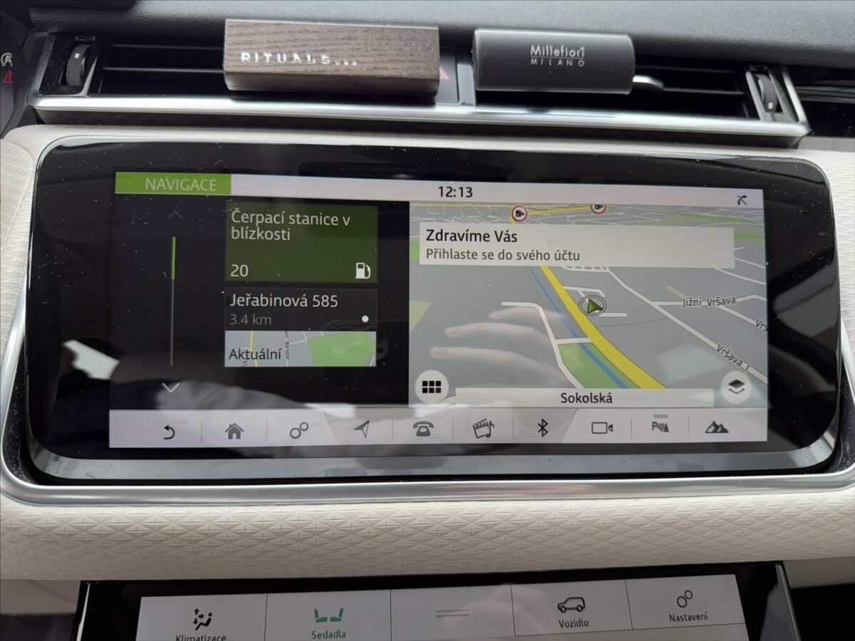 Land Rover Range Rover Velar SUV / Terénní 2,0 l 177 kw