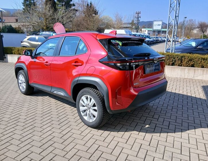 Toyota Yaris Cross SUV / Terénní 1,5 l 68 kw