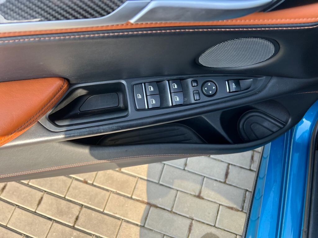 BMW X6 SUV / Terénní 4,4 l 512 kw