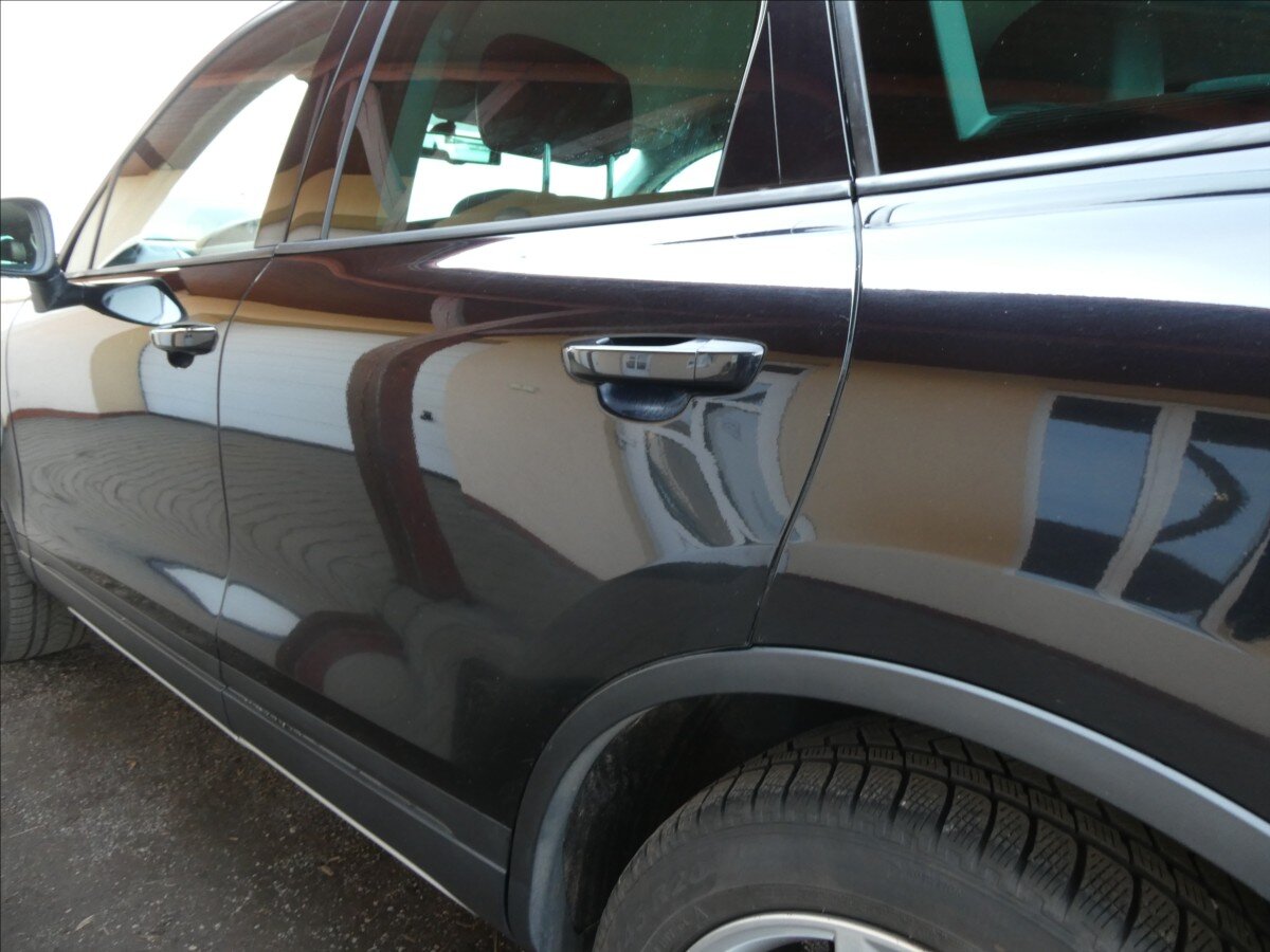 Volkswagen Touareg SUV / Terénní 3,0 l 180 kw