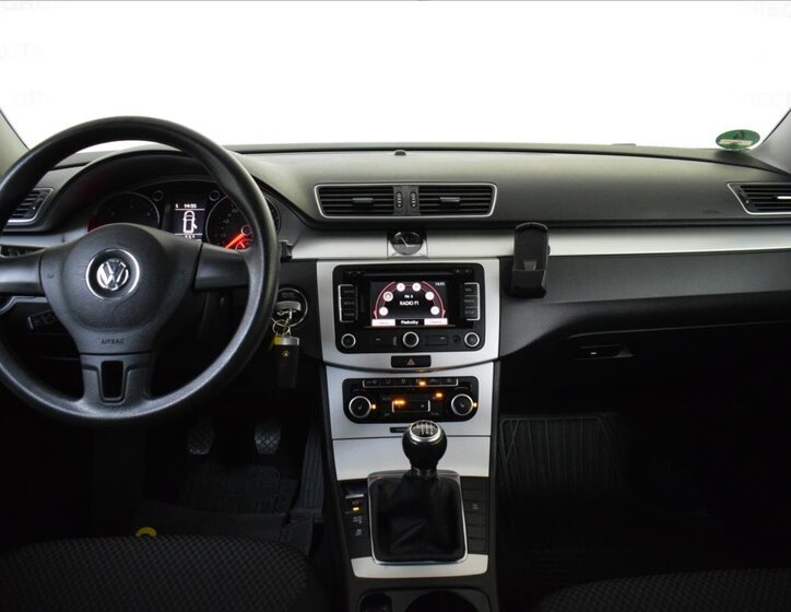 Volkswagen Passat Kombi 2,0 l 103 kw