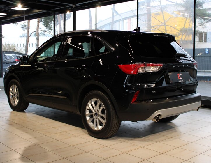 Ford Kuga SUV / Terénní 2,0 l 140 kw