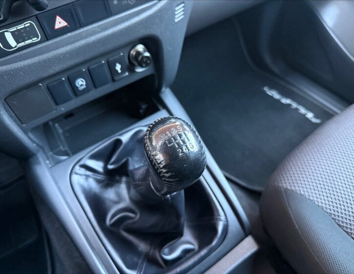 Mitsubishi L200 Pick-up 2,4 l 113 kw