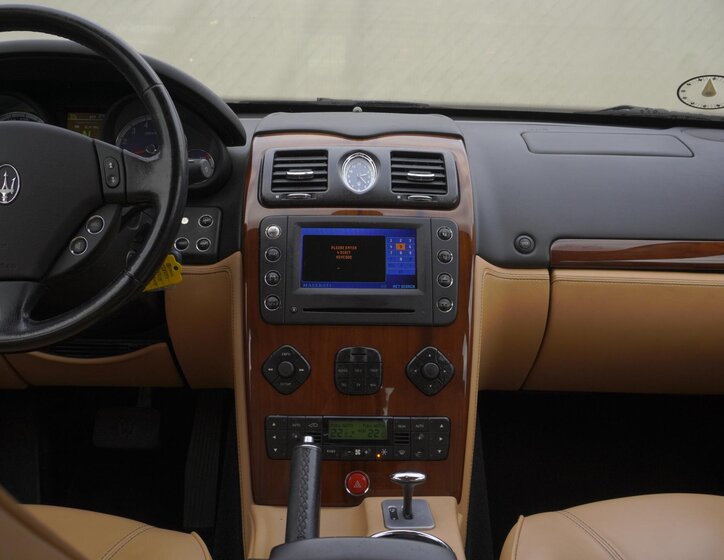 Maserati Quattroporte Sedan 4,2 l 295 kw