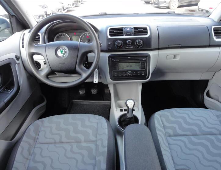 Škoda Fabia 16