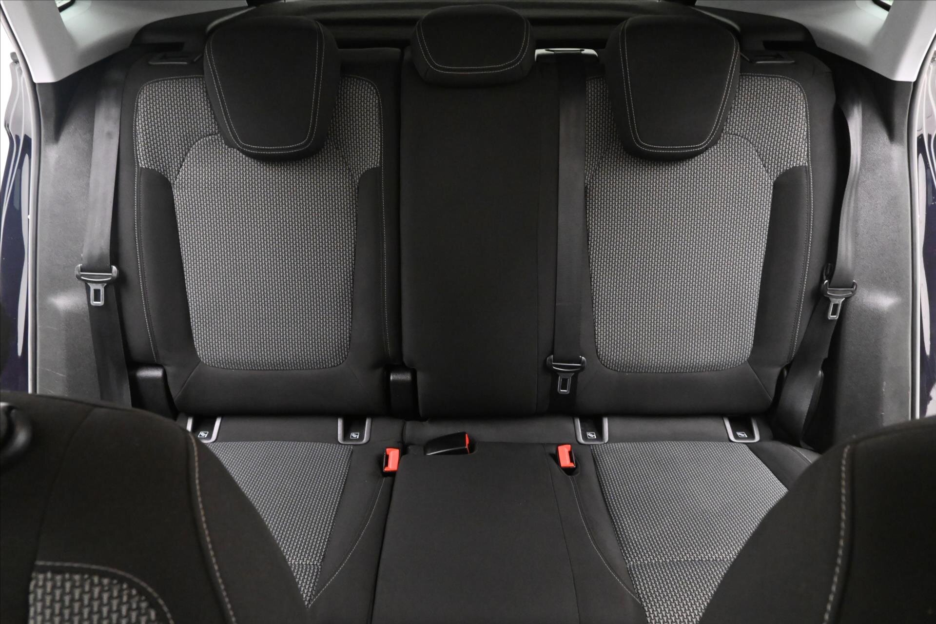 Opel Grandland X SUV / Terénní 1,6 l 88 kw