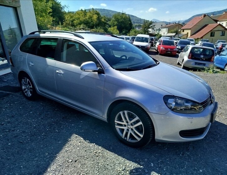 Volkswagen Golf Kombi 2,0 l 103 kw