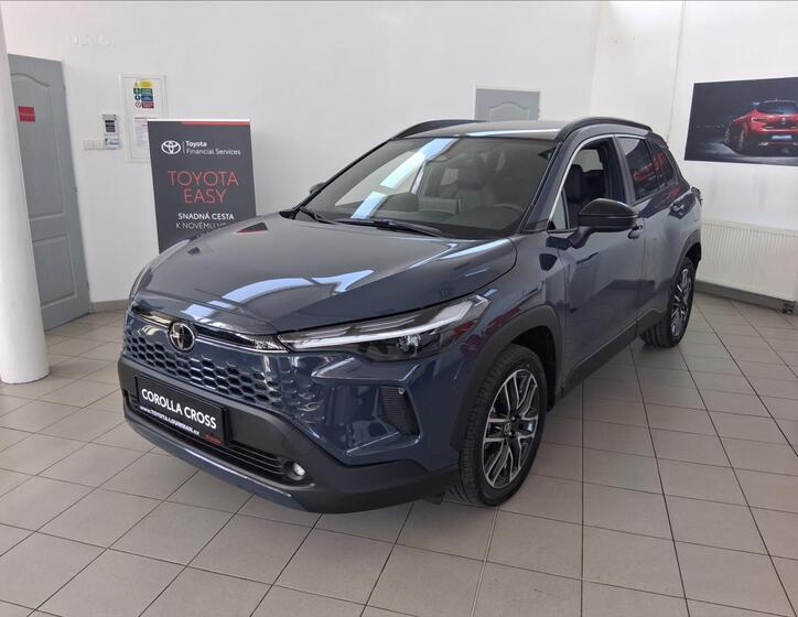 Toyota Corolla Cross 1