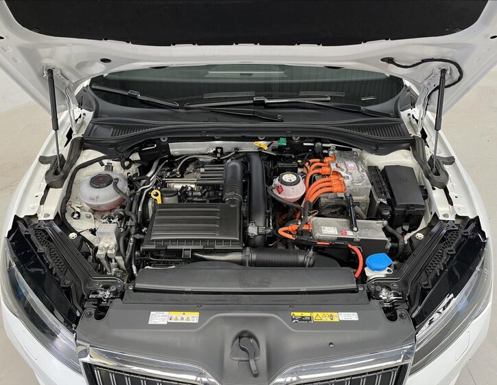 Škoda Superb Kombi 1,4 l 160 kw