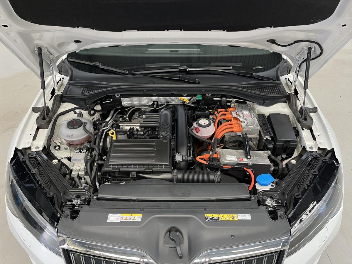 Škoda Superb Kombi 1,4 l 160 kw