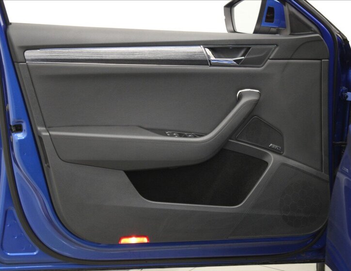 Škoda Superb Kombi 1,4 l 160 kw