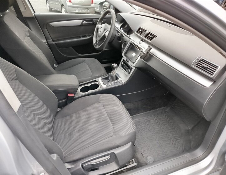 Volkswagen Passat Kombi 2,0 l 103 kw