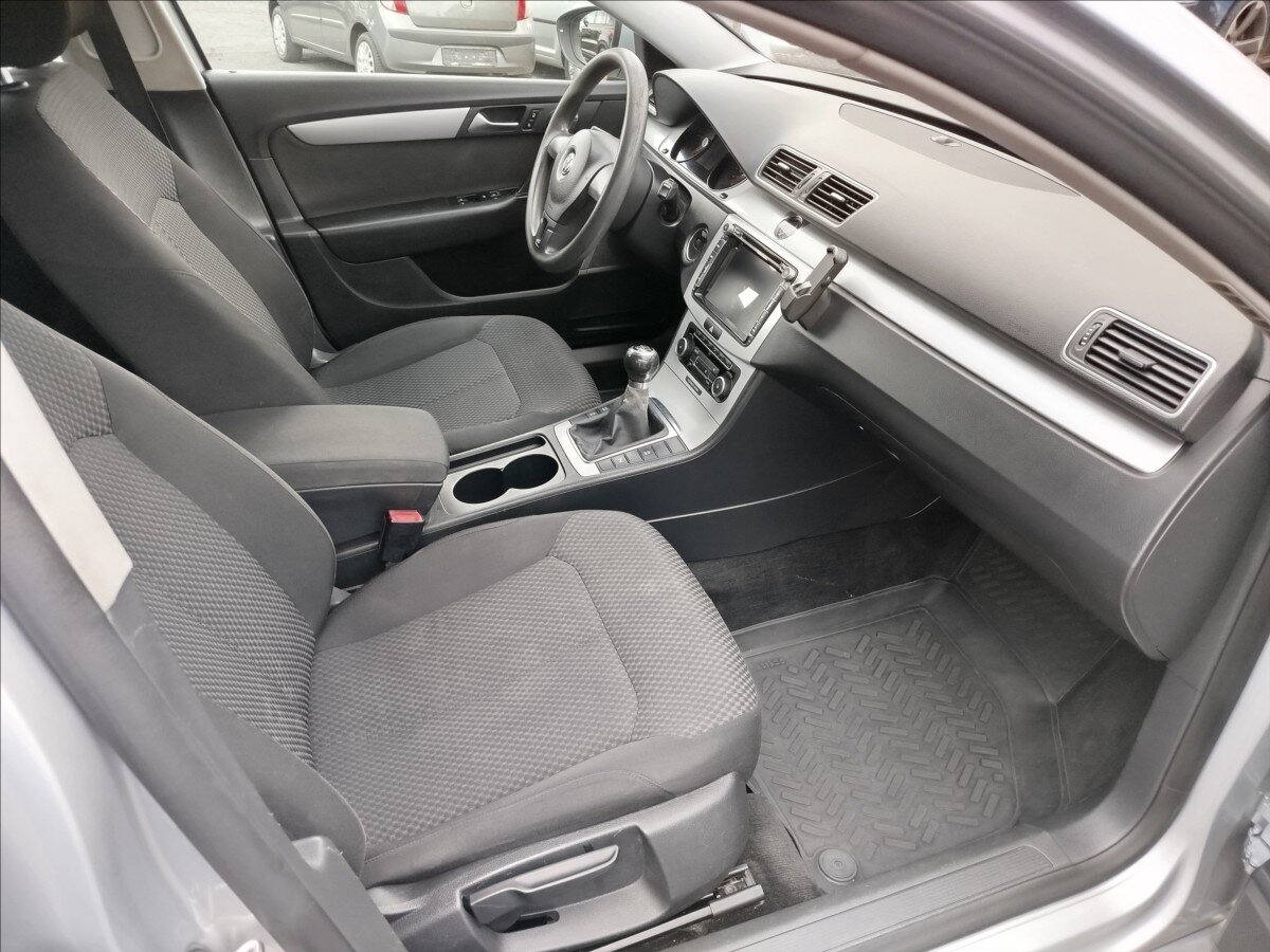 Volkswagen Passat Kombi 2,0 l 103 kw