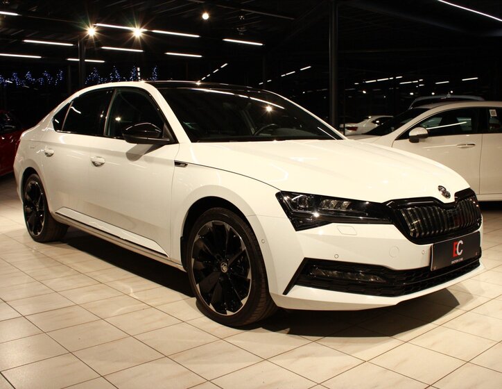 Škoda Superb Liftback 1,4 l 160 kw