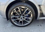 BMW X7 SUV / Terénní 3,0 l 250 kw