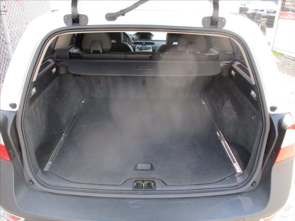 Volvo XC70 Kombi 2,4 l 120 kw