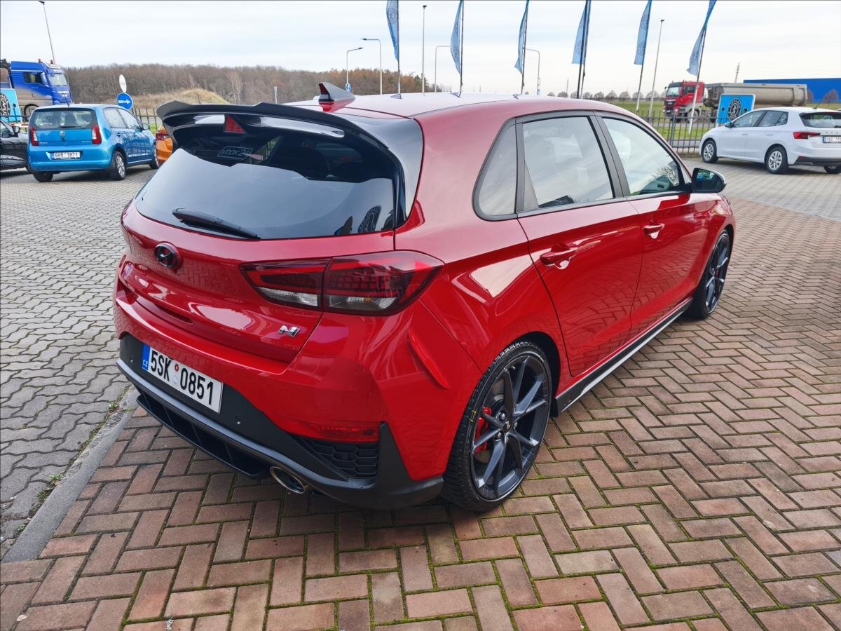 Hyundai i30 Hatchback 2,0 l 206 kw