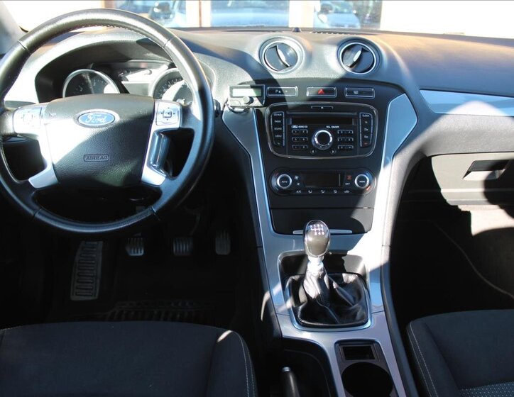 Ford Mondeo Liftback 2,0 l 85 kw