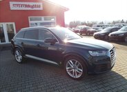 Audi Q7 8