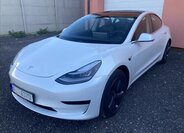 Tesla Model 3 Sedan 0,0 208 kw