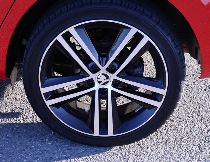 Škoda Rapid Hatchback 1,2 l 77 kw