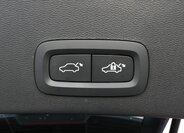 Volvo XC40 SUV / Terénní 2,0 l 120 kw