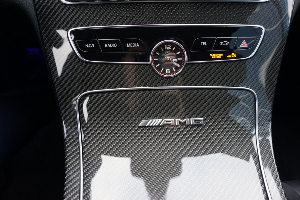 Mercedes-Benz Třídy C Sedan 4,0 l 375 kw