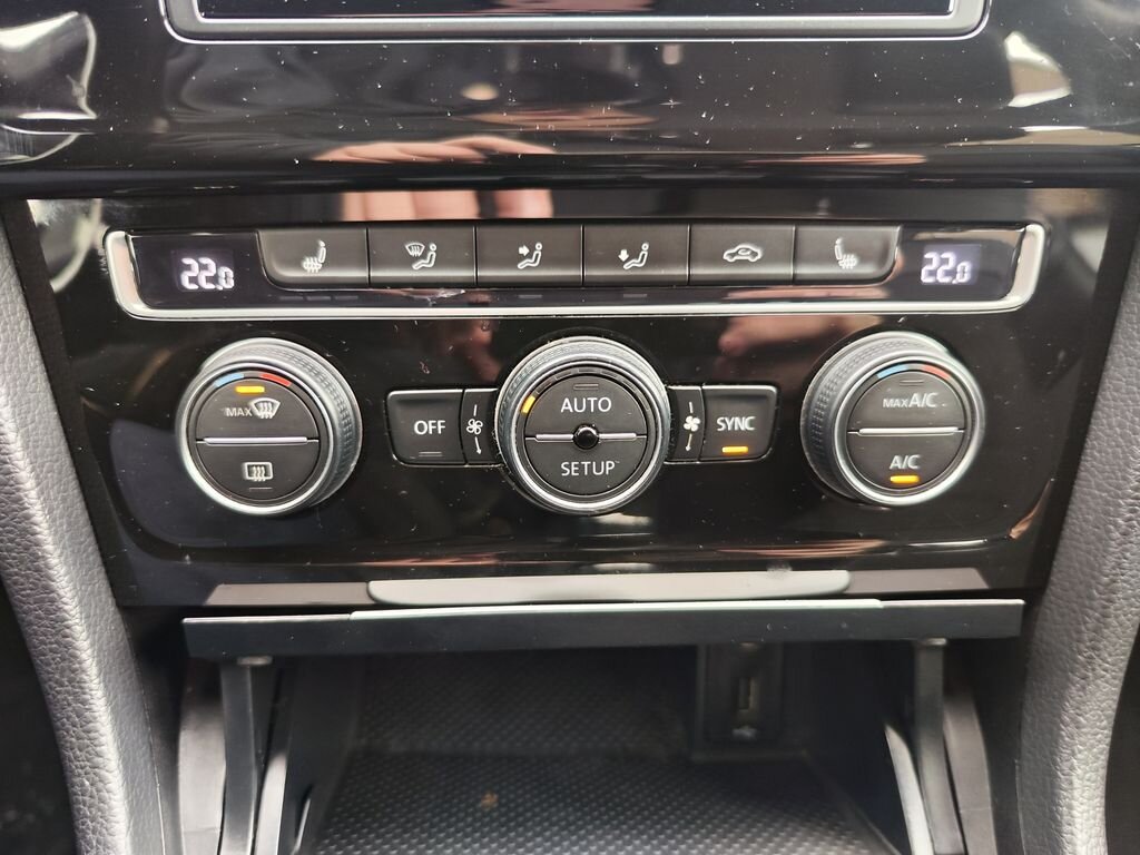 Volkswagen Golf Kombi 1,6 l 77 kw