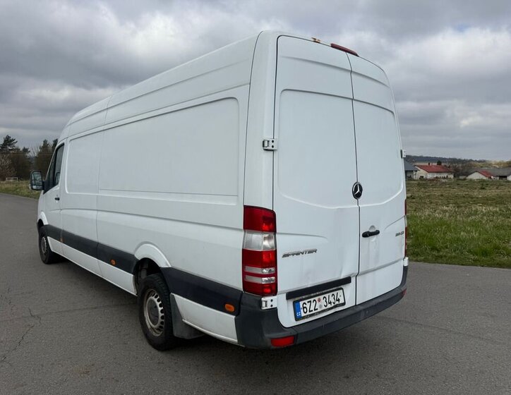 Mercedes-Benz Sprinter Skříň 3,0 l 140 kw