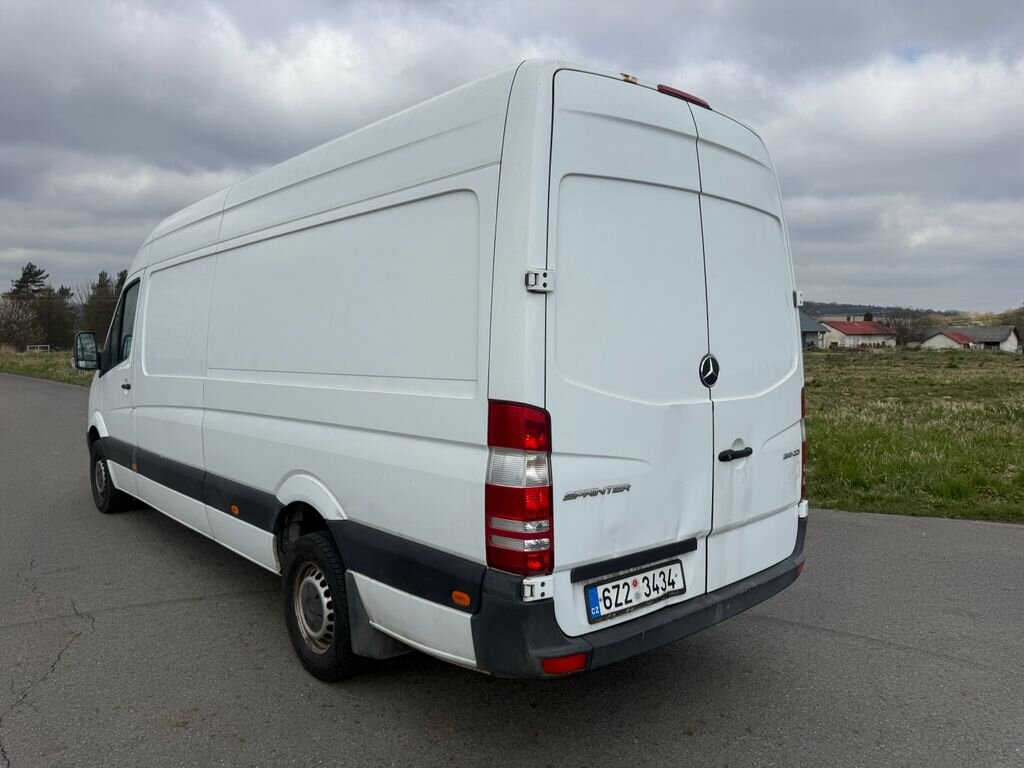 Mercedes-Benz Sprinter Skříň 3,0 l 140 kw