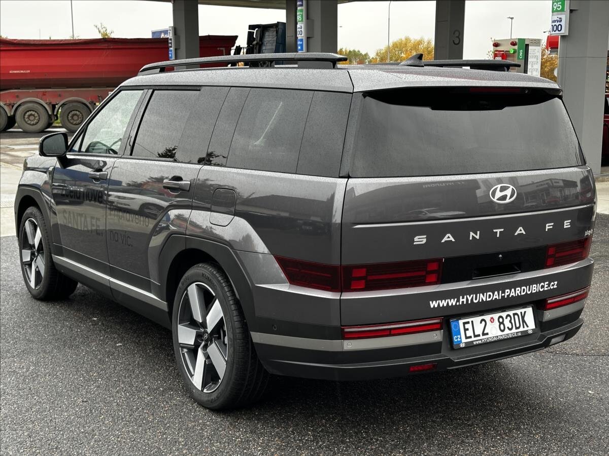 Hyundai Santa Fe SUV / Terénní 1,6 l 117 kw