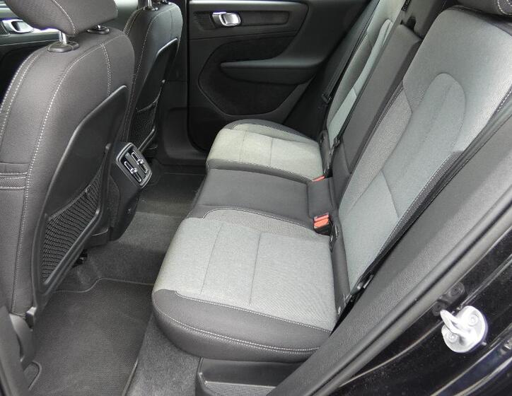 Volvo XC40 19