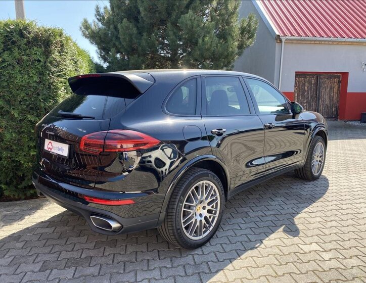 Porsche Cayenne SUV / Terénní 3,0 l 184 kw